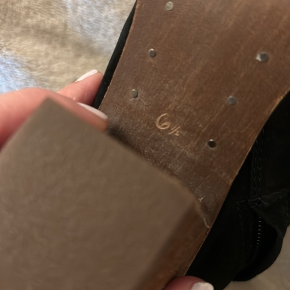 Sam Edelman suede ankle boots with Cuban heel 6.5 - Picture 5 of 5